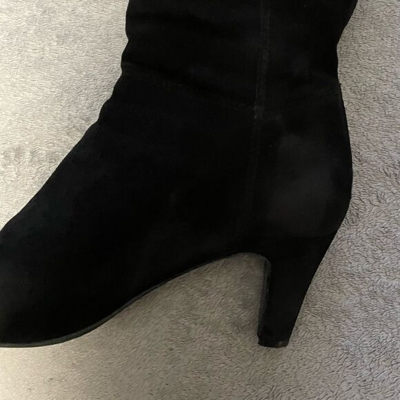 BANDOLINO knee high leather boots size 8M. Do have some marks. - Picture 6 of 11